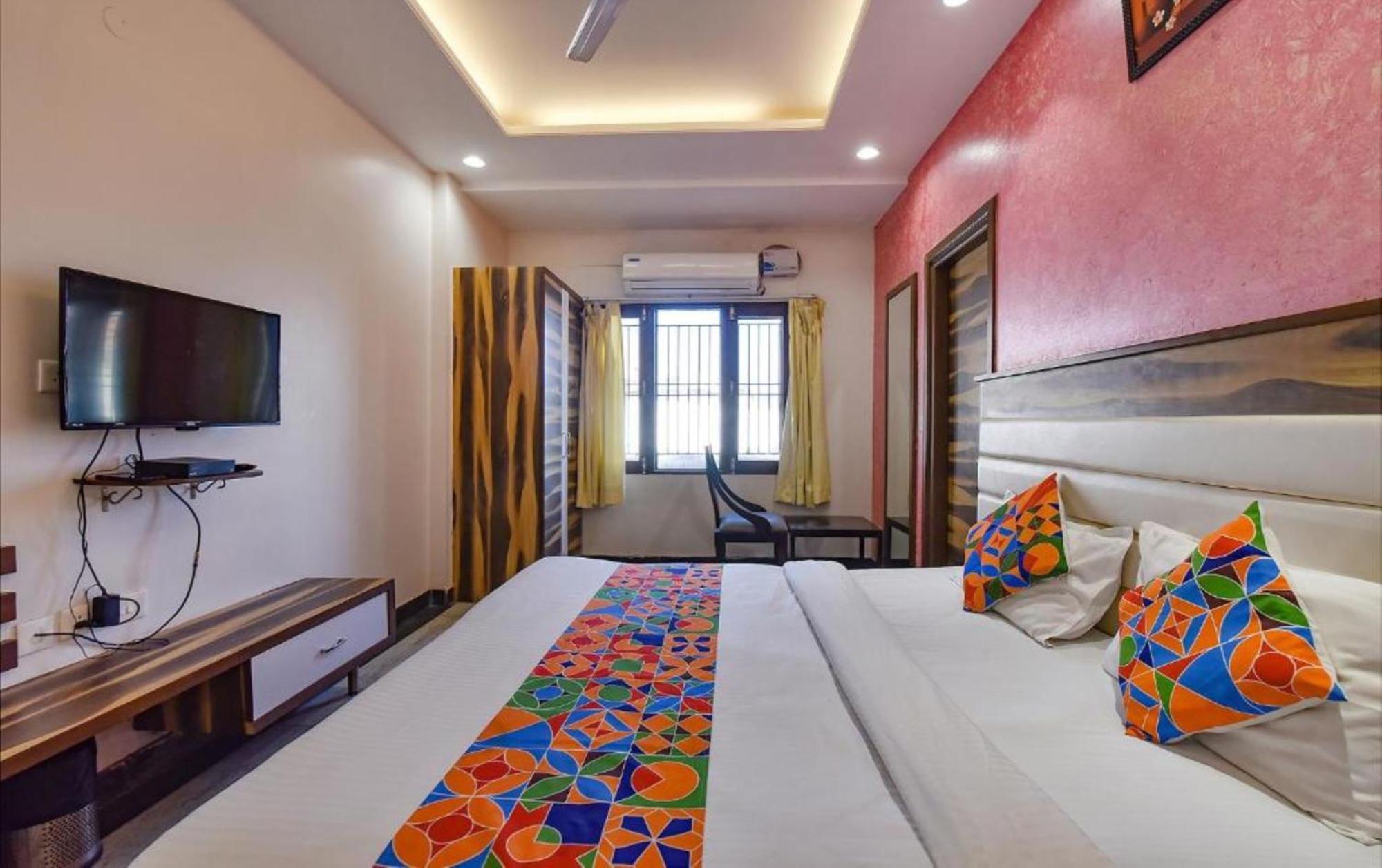 Wind Palace Hotel Jaipur Extérieur photo